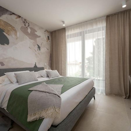The Q Bliss - Your New 4-Star Hideaway With A Garage Rovigno Esterno foto
