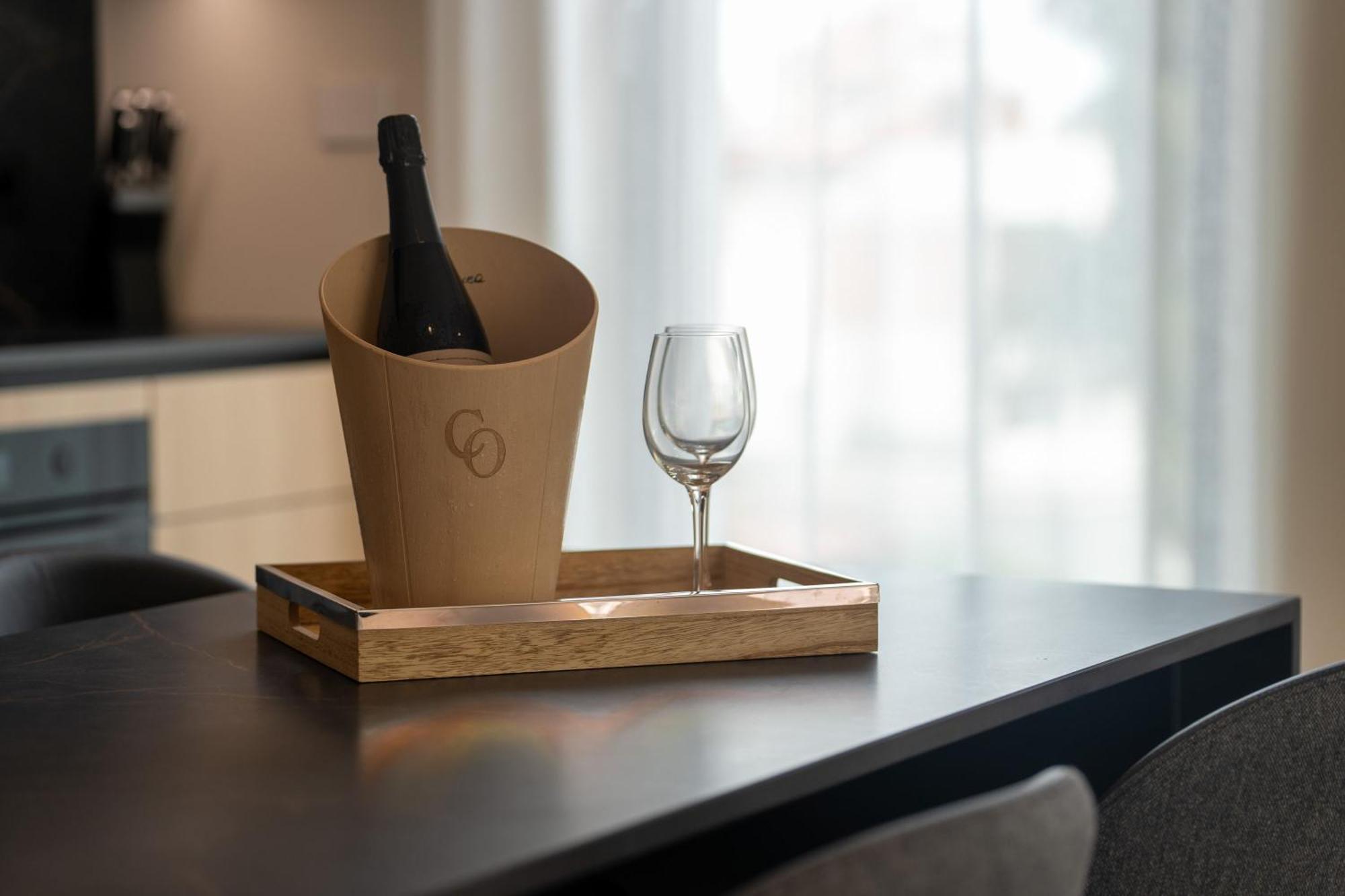 The Q Bliss - Your New 4-Star Hideaway With A Garage Rovigno Esterno foto