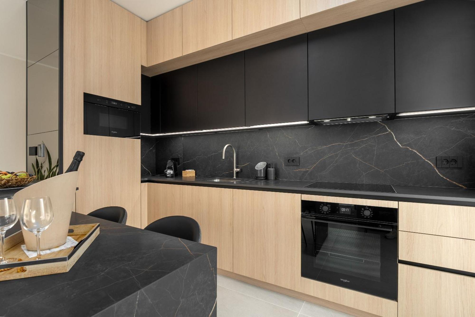The Q Bliss - Your New 4-Star Hideaway With A Garage Rovigno Esterno foto