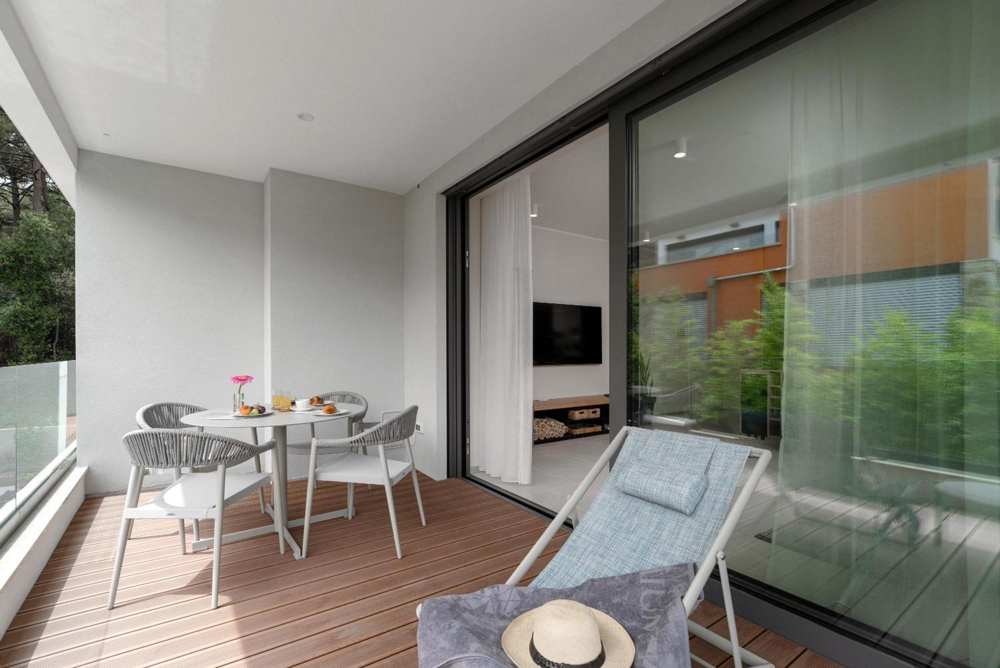 The Q Bliss - Your New 4-Star Hideaway With A Garage Rovigno Esterno foto