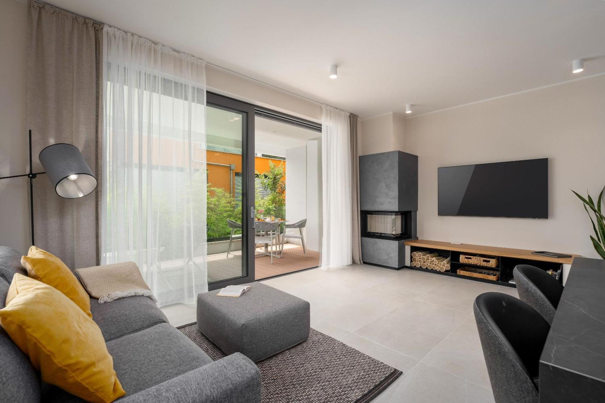 The Q Bliss - Your New 4-Star Hideaway With A Garage Rovigno Esterno foto