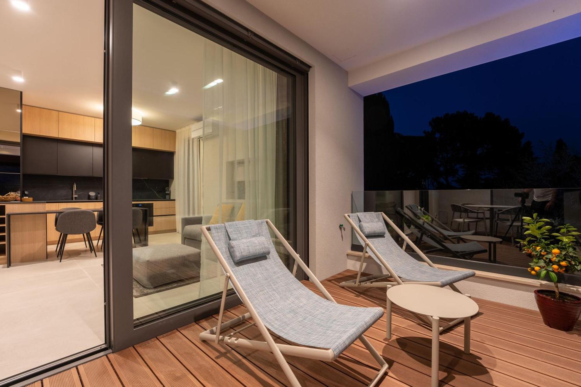 The Q Bliss - Your New 4-Star Hideaway With A Garage Rovigno Esterno foto